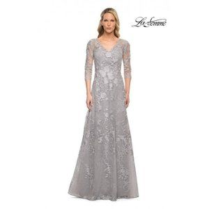 La Femme Women’s 12 Formal Dress Embroidered Sheer Lace V-Neck Gown Silver New